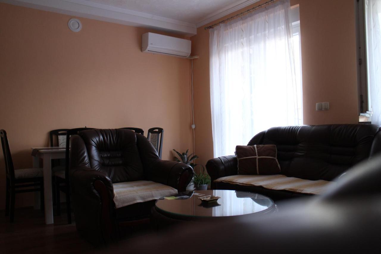 Apartman Anja トレビニエ エクステリア 写真